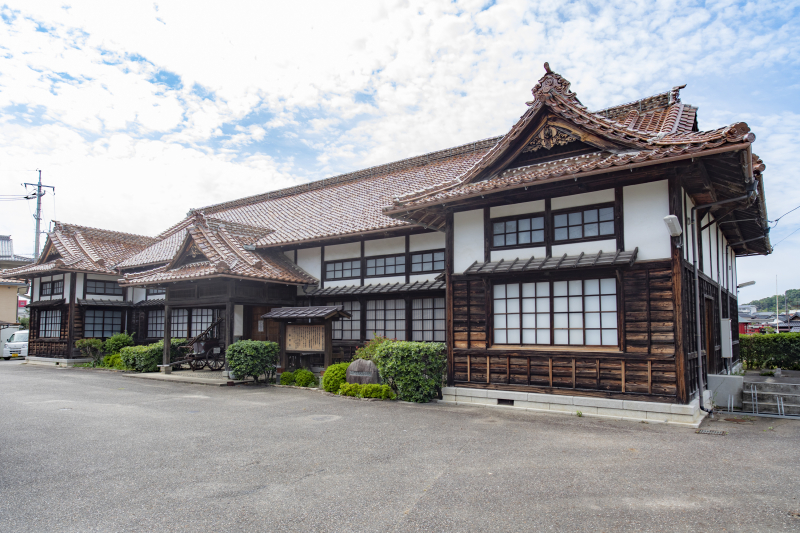 益田市立歴史文化交流館　れきしーな