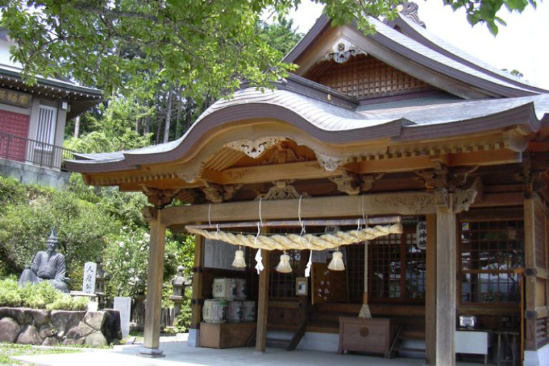 高津柿本神社